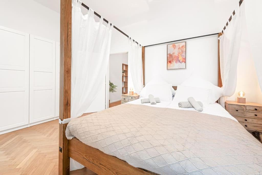 Cozy Apartment In Quiet Location, Fast Train Station 100M Away, Contactless Check-In Viyana Dış mekan fotoğraf