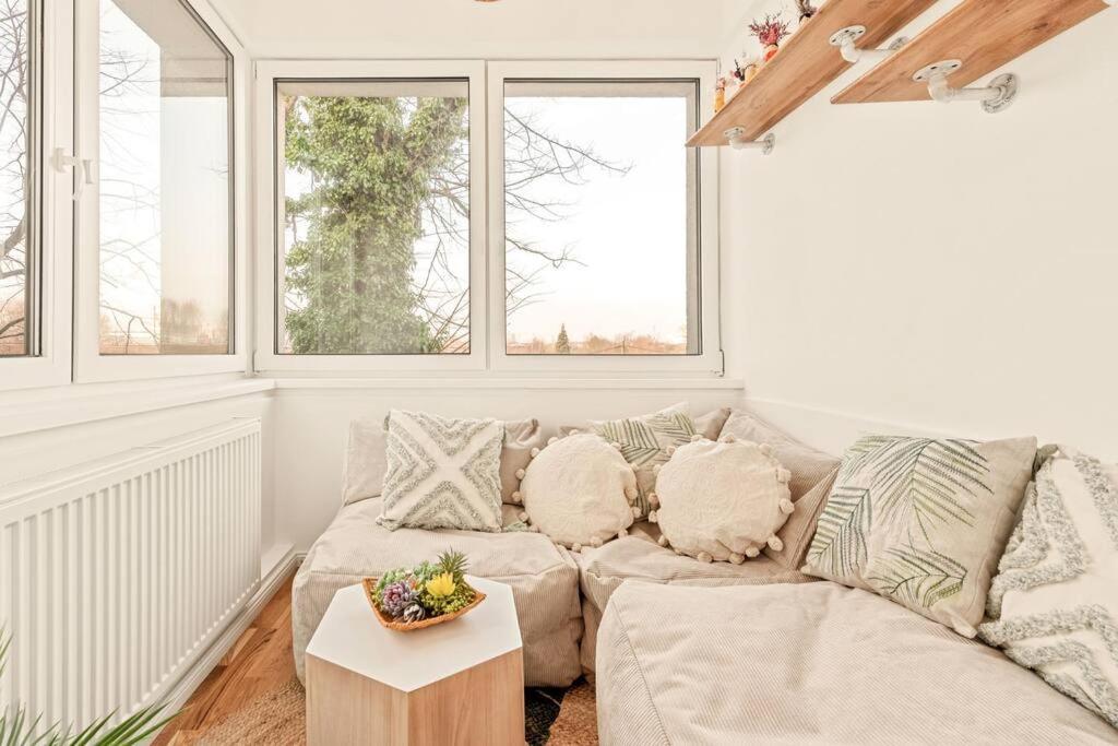 Cozy Apartment In Quiet Location, Fast Train Station 100M Away, Contactless Check-In Viyana Dış mekan fotoğraf