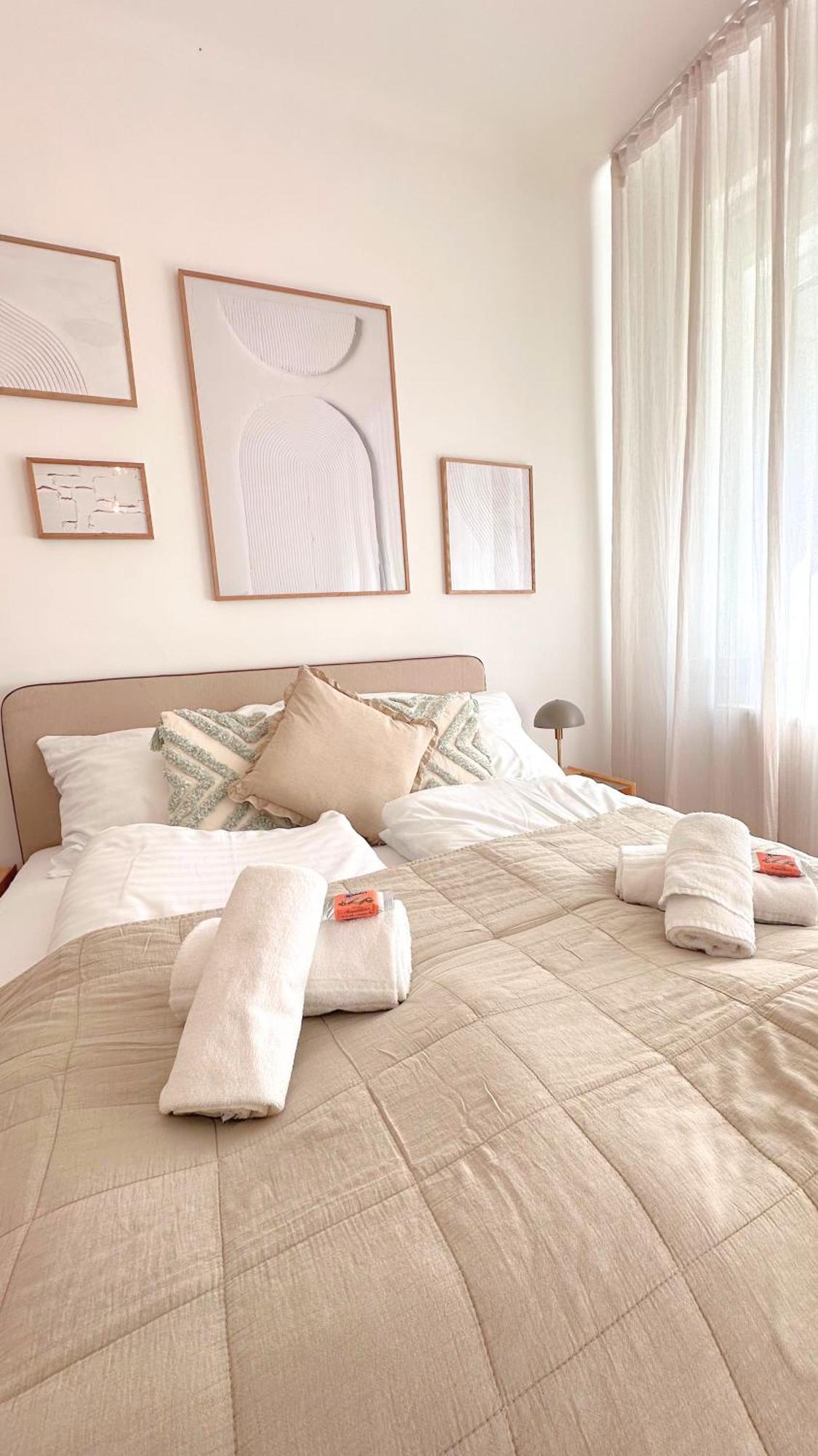 Cozy Apartment In Quiet Location, Fast Train Station 100M Away, Contactless Check-In Viyana Dış mekan fotoğraf
